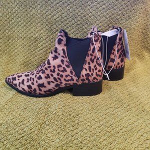 A New Day Ankle Leopard Print Boot Size 8 *Please Read Description*